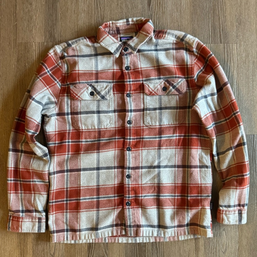 Patagonia Fjord Flannel - Red/Grey, Medium